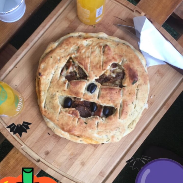 photo of Vegattos Spooky Pumpkin Pizza shared by @turulata on  05 Nov 2020 - review