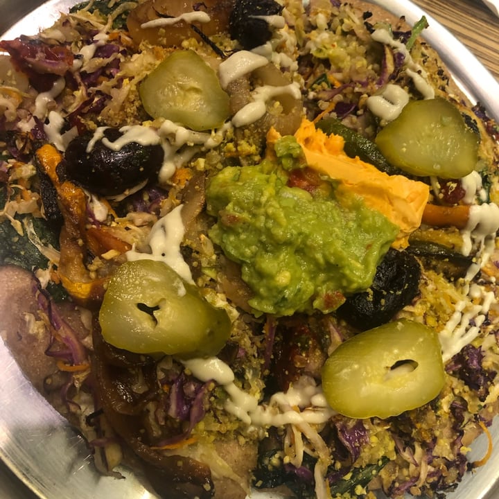 photo of Buenos Aires Verde Power pizza vegana shared by @paulazappelli on  20 Dec 2021 - review
