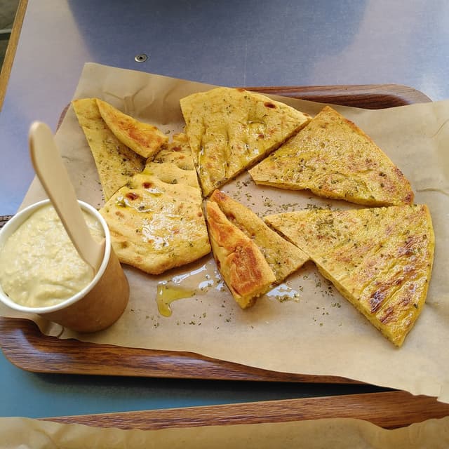 菜肴“Hummus”的照片