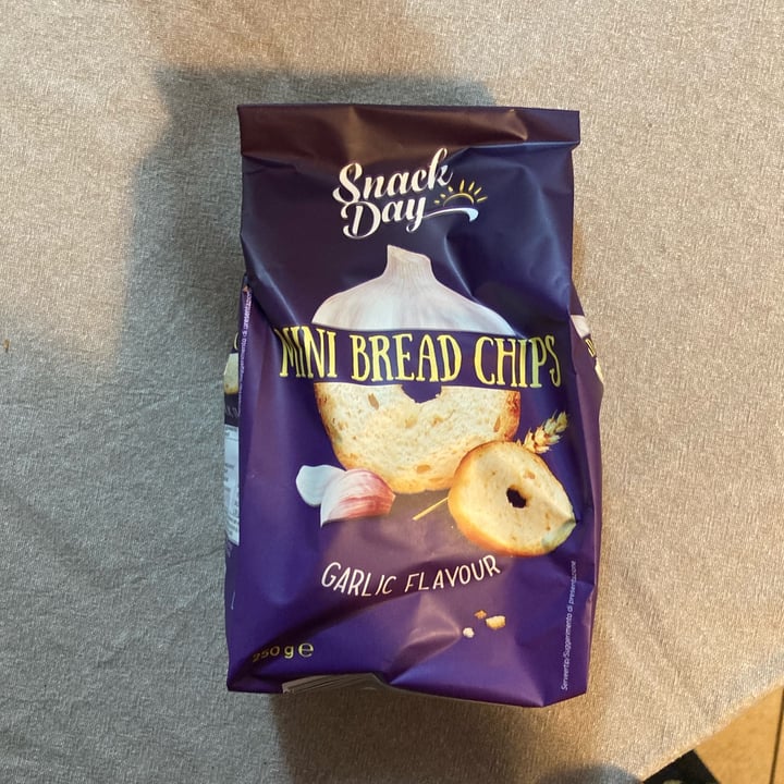 Day Knoblauch abillion Snack Review | Mini-Brotchips