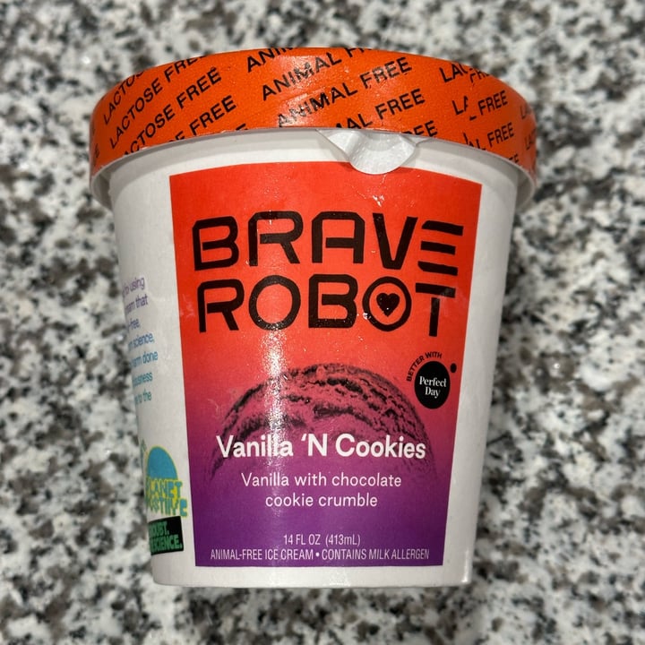photo of Brave Robot Brave Robot Vanilla 'N Cookies Animal-Free Dairy Ice Cream shared by @vlhrubcd522p on  19 Oct 2022 - review