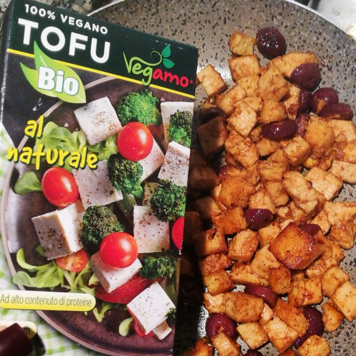 Tofu 100% vegano from Vegamo - Vegan Product Reviews & Ratings | abillion