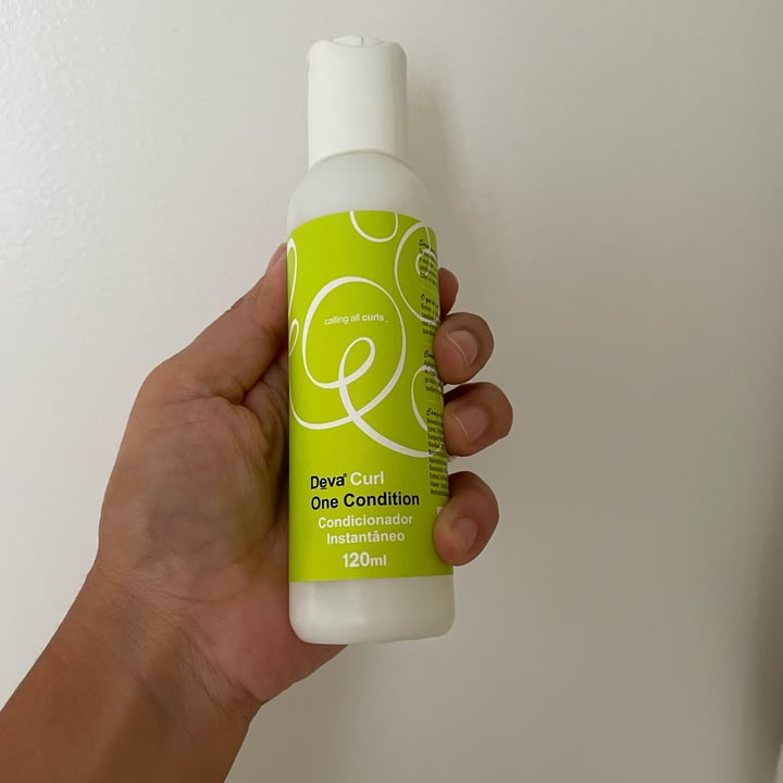 review photo of DevaCurl devacurl one condition shared by @camisandery on 10 May 2022 - review