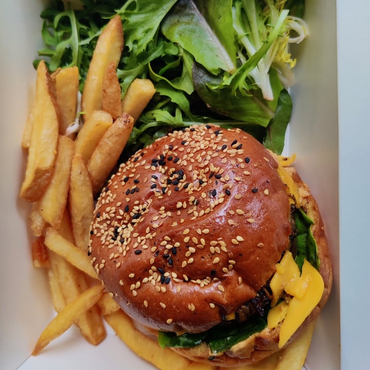 review photo of Planty of Love (Delivery and Pick-up) Veggie Supreme Burger shared by @mansiv on 14 Aug 2021 - review