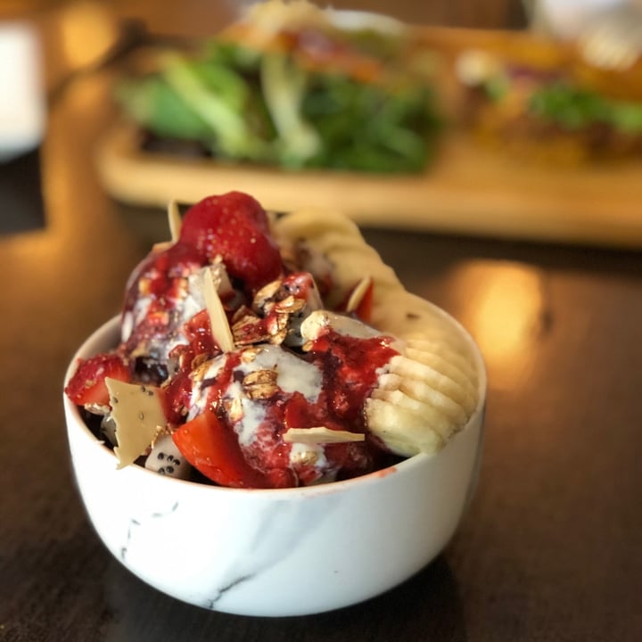 photo of Afterglow By Anglow Acai Bowl shared by @elikatasker on  16 Oct 2020 - review