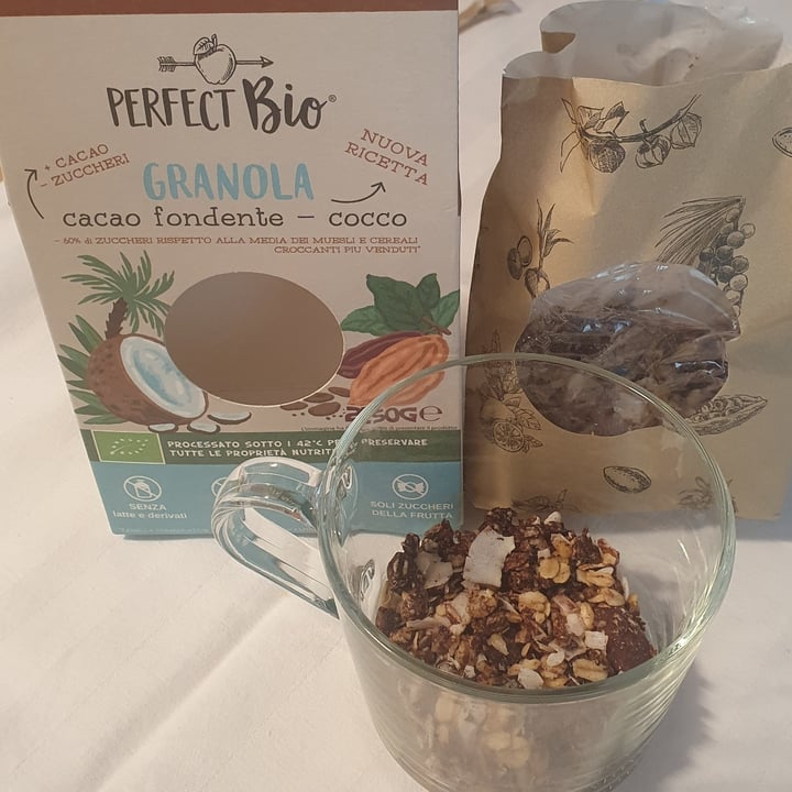 photo of Ambrosiae Granola cacao fondente - cocco shared by @erigat on  06 Jan 2022 - review