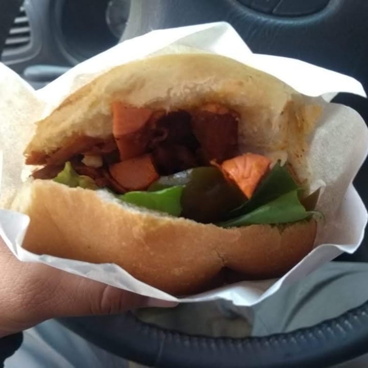 photo of Indómite Vegan Tortas Carnes Frías Veganas shared by @sandymediina on  01 Aug 2020 - review