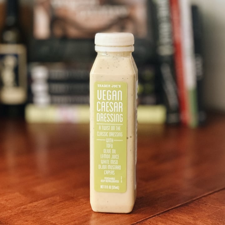 photo of Trader Joe's Vegan Caesar Dressing shared by @nicoleannettexo on  22 Jun 2021 - review