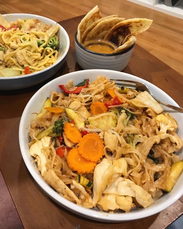 Photo of the dish “Pad Thai with Veggies + Plant-Based Meat”