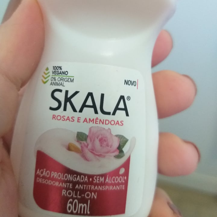 photo of Skala desodorante rosas e amêndoas shared by @jamilebordinhao on  20 Jun 2022 - review