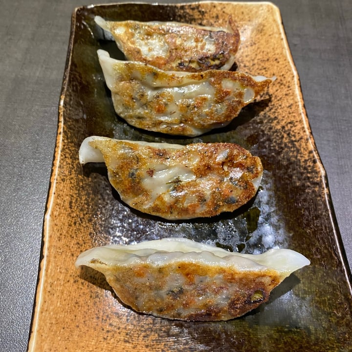 review photo of Herbivore Fried Gyoza shared by @qwahahaha on 03 Apr 2021 - review