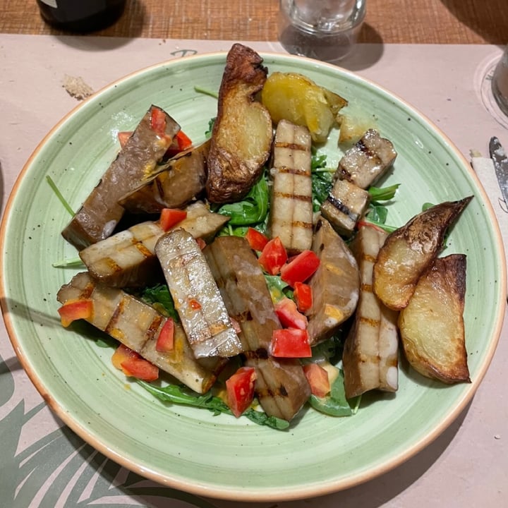 review photo of Bioesserì Palermo Tagliata di seitan shared by @caramedo on 30 Nov 2021 - review
