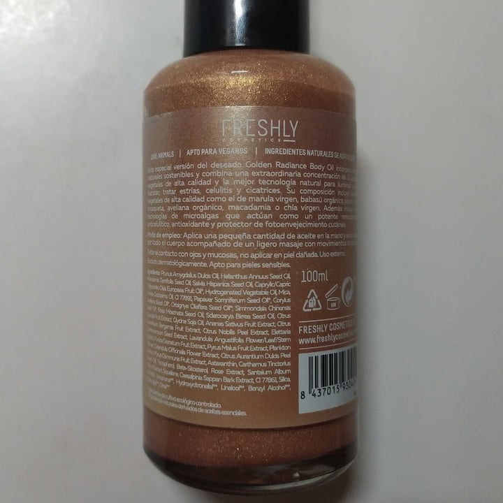 photo of Freshly Cosmetics Glow Edition Body Oil shared by @estherdfv on  09 Jan 2022 - review