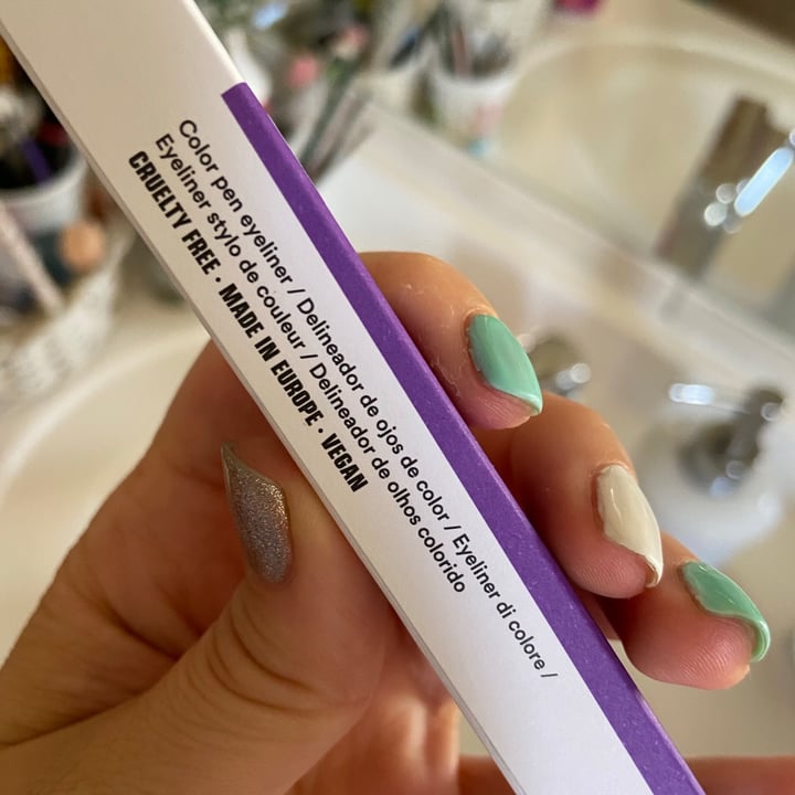 photo of 3INA 482 the color pen eyeliner shared by @vale2cq on  18 Jan 2021 - review