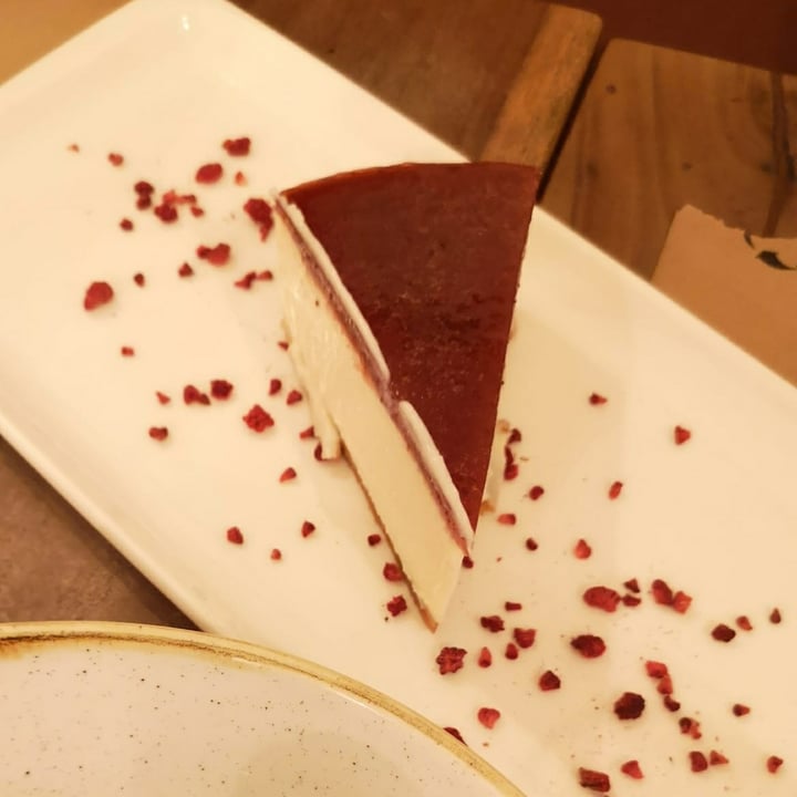photo of La Tía Carlota Cheesecake shared by @cristyglez on  13 Aug 2020 - review