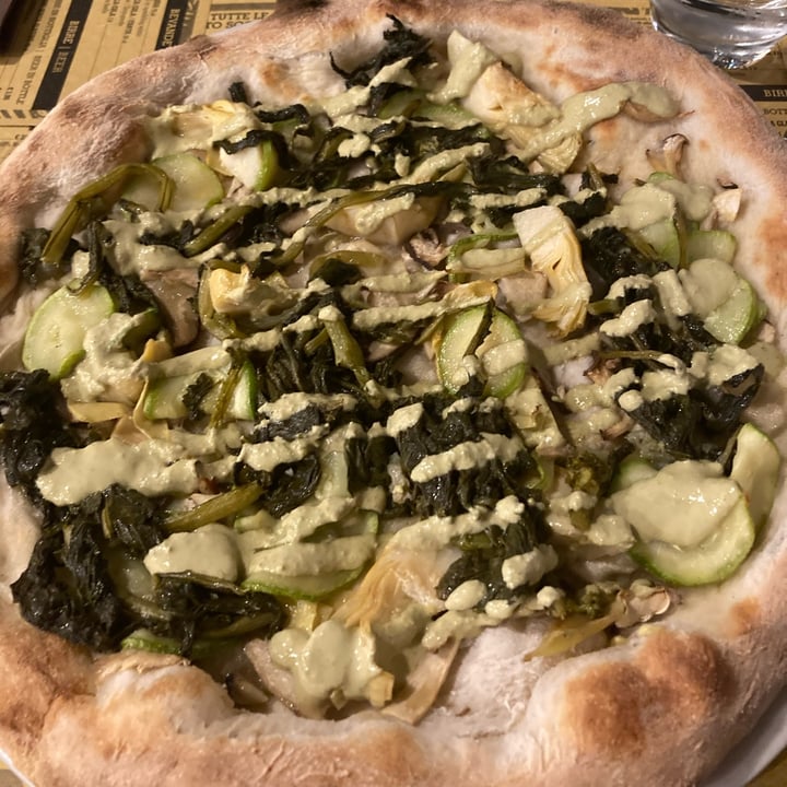photo of Pizzeria Zio Giacomo Pizza Vegana Gustosa shared by @shantim on  02 Jun 2022 - review