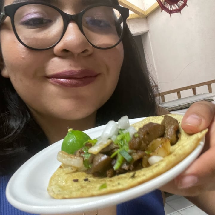 photo of VG PIZZA Tacos De Carnitas shared by @karenruza on  23 Apr 2022 - review