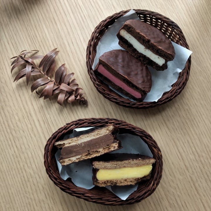 photo of Cerro Azul Alfajor Mousse de Chocolate shared by @veganamica on  16 Apr 2021 - review