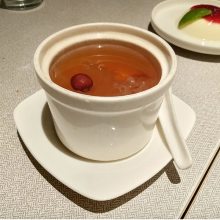 photo of Elemen @ PLQ Mall Double Boiled Lemongrass With Peach Gum shared by @waynechoo1 on  27 Mar 2022 - review
