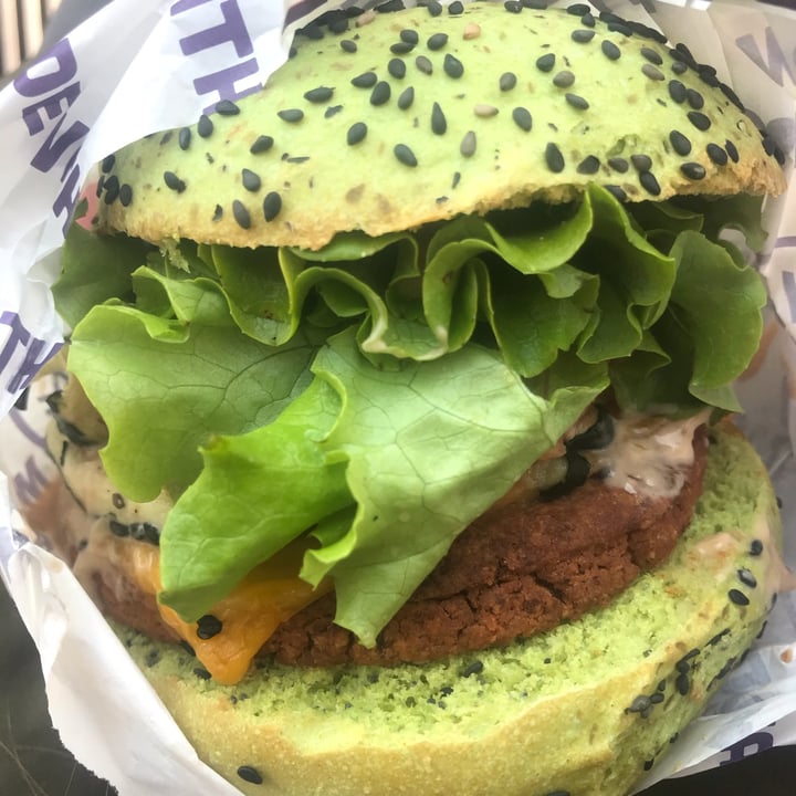 photo of Flower Burger Jungle burger shared by @tobie on  26 Oct 2021 - review