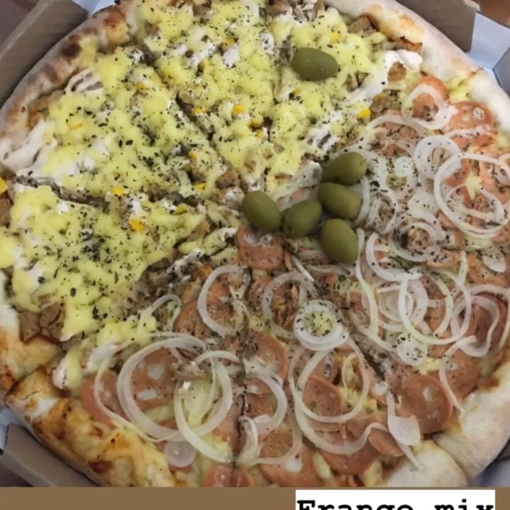 photo of Dominos Pizza Vegan Veggie Supreme shared by @giovanazupiroli on  04 Dec 2021 - review