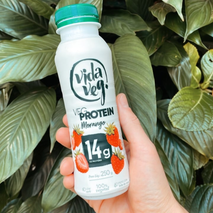 review photo of Vida Veg Iogurte proteico sabor morango shared by @melanelago on 11 Dec 2022 - review