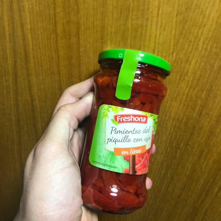 photo of Freshona Pimientos del Piquillo con ajo enteros shared by @jaavime on  06 Jul 2021 - review