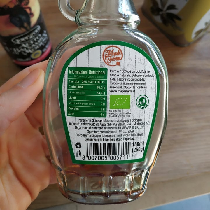 photo of Maple Farm Sciroppo d’acero 100% puro shared by @lussiruggeri on  24 Mar 2022 - review