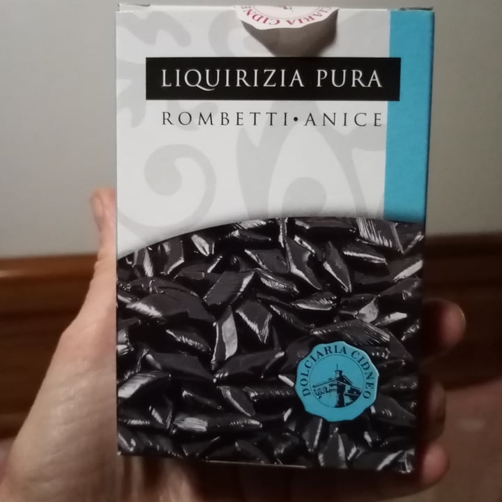 review photo of Dolciaria Cidneo Liquirizia pura rombetti anice shared by @robertanatoli on 26 Dec 2022 - review