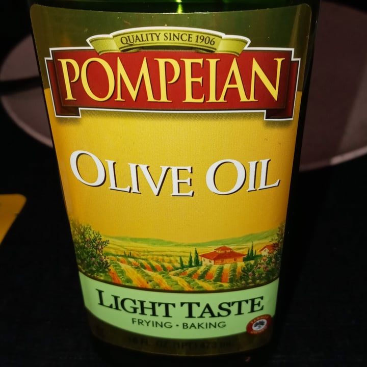 photo of Pompeian Olive Oil Light Taste shared by @bekindalways751 on  21 Oct 2022 - review