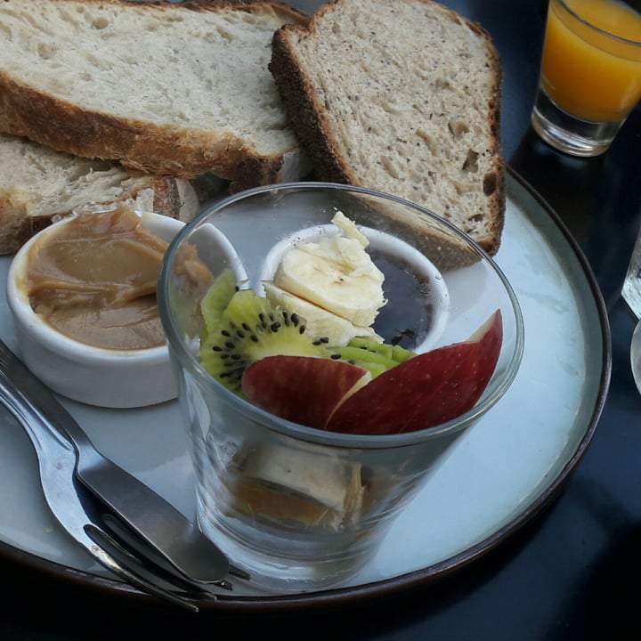 photo of Verasens Vegan Breakfast shared by @florluz1 on  18 Feb 2022 - review