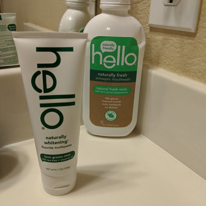 review photo of Hello Naturally Whitening Fluoride Toothpaste (Farm Grown Mint with Tea Tree and Coconut Oil) shared by @jesper42 on 29 Apr 2020 - review