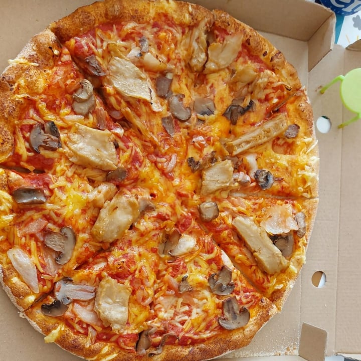 review photo of Telepizza Pizza Montana shared by @superraton on 11 Feb 2022 - review