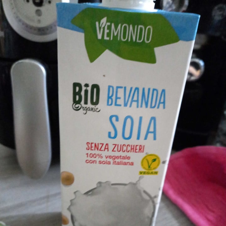 photo of Vemondo  Bevanda di soia Bio senza zuccheri aggiunti shared by @elisabetta1610 on  25 Sep 2022 - review