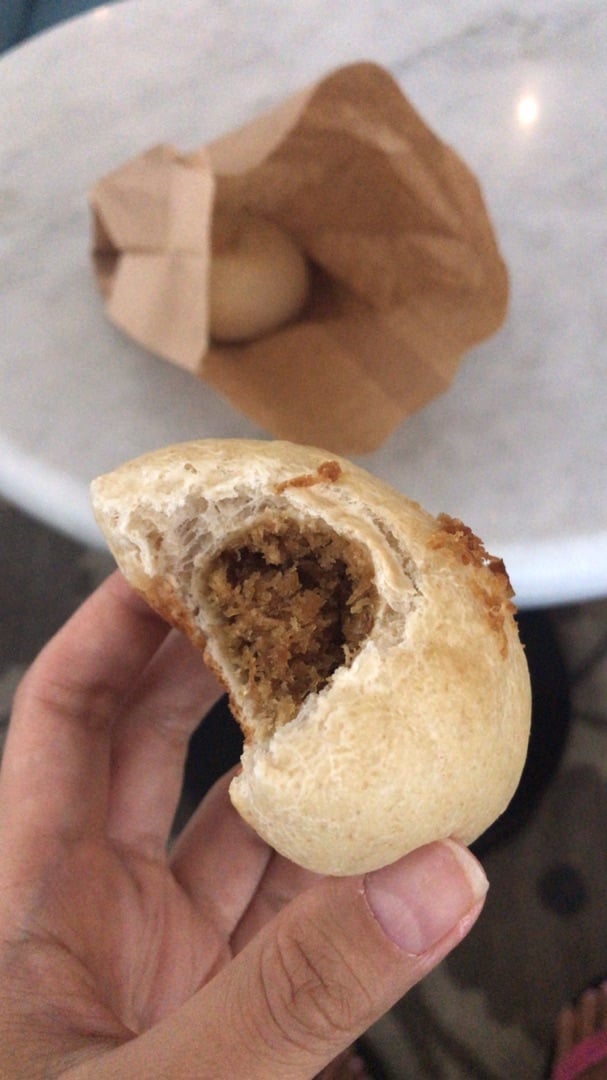 photo of Slow Bakes Coconut bun shared by @vanessaainsley on  16 Apr 2020 - review