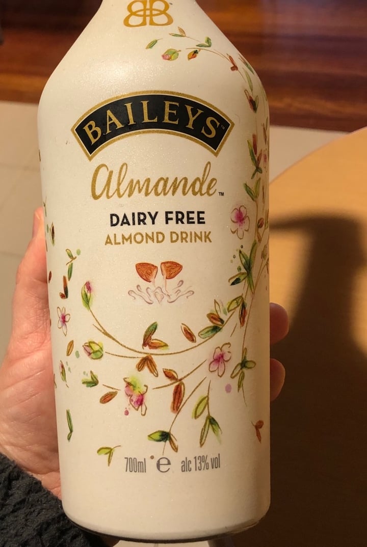 review photo of Baileys Almond Baileys shared by @luciaychia on 11 Apr 2020 - review