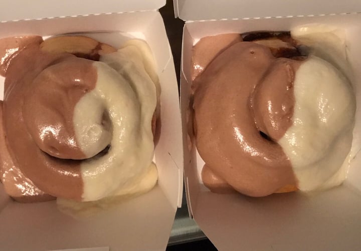 photo of Cinnaholic Cinnamon Bun shared by @kat13 on  07 Apr 2020 - review