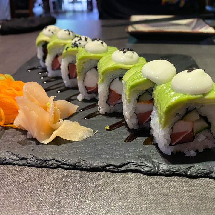 photo of Herbivore Avocado Roll Maki shared by @ahsne on  23 Oct 2021 - review
