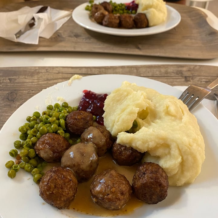 photo of IKEA Bologna vegan meatballs shared by @arthurlee on  03 Oct 2021 - review