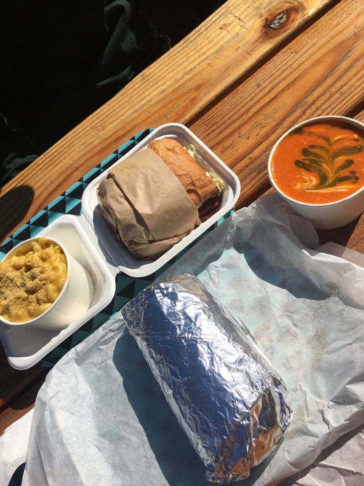 photo of Back To Eden Bakery Food Cart Brisk’et sandwich with MacNcheez and the daily special burrito shared by @veghead on  21 Mar 2019 - review