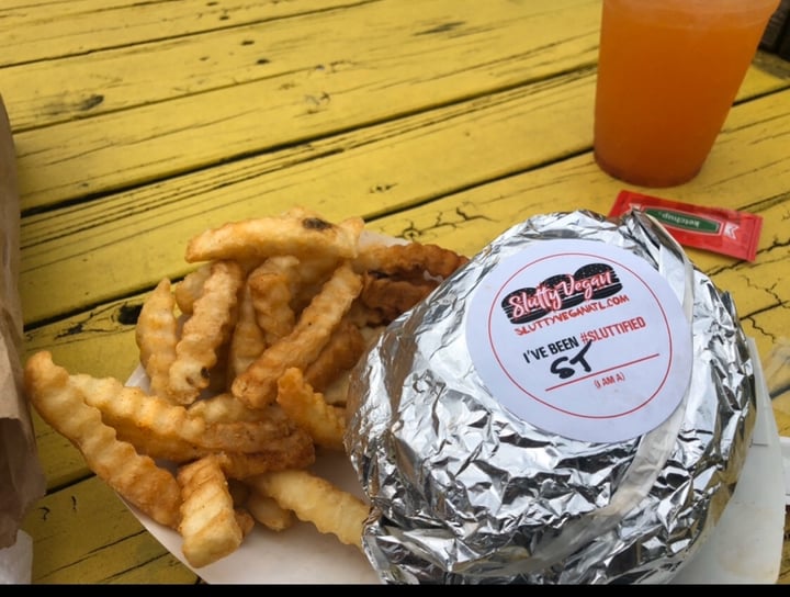 review photo of SluttyVegan ATL Fussy Hussy shared by @christopher-wells on 26 Nov 2019 - review