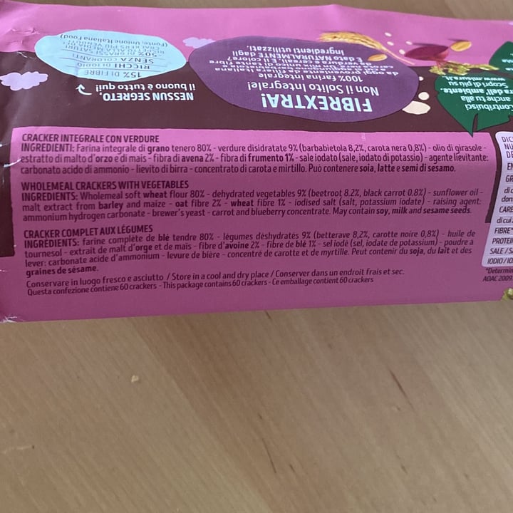 review photo of Misura Crackers Integrali con Barbabietola e Carota Nera - Fibraextra shared by @amelia78 on 09 Aug 2022 - review