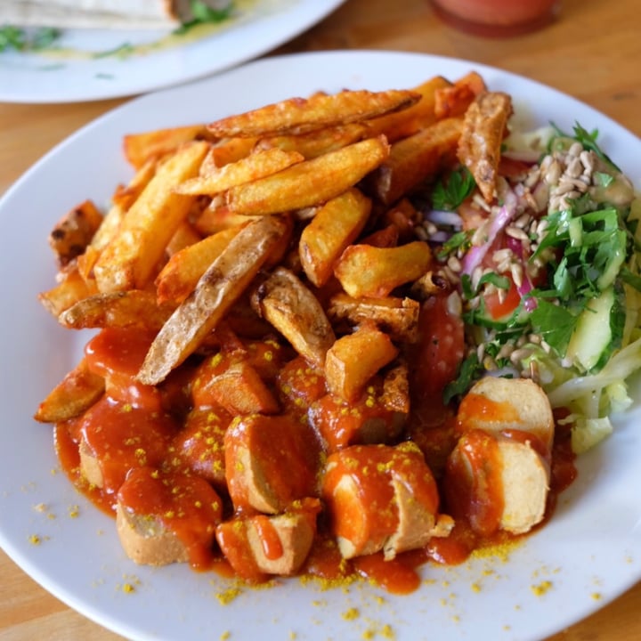 photo of Vöner Vegan Currywurst shared by @thefoodietakesflight on  13 Feb 2021 - review