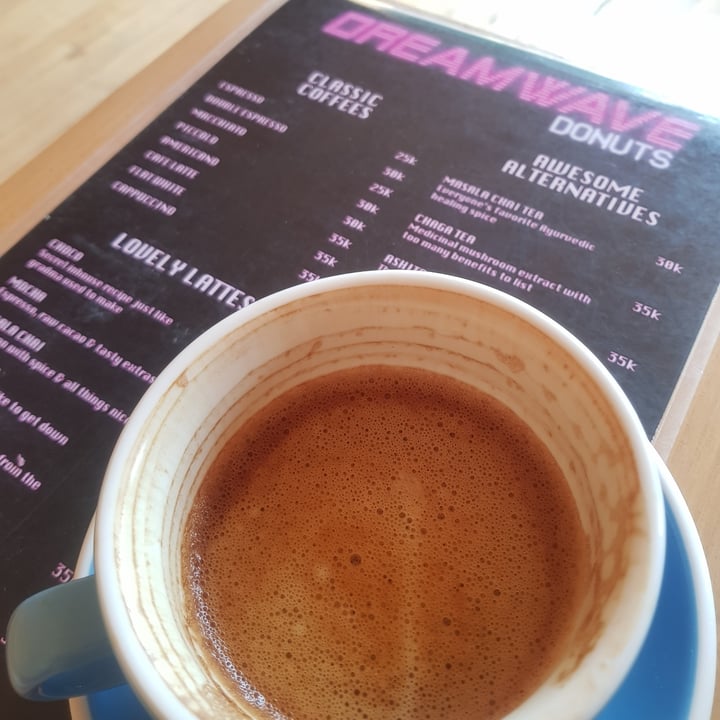 photo of Dreamwave Donuts Oat milk latte shared by @piaconradsen on  20 Sep 2021 - review