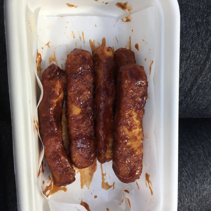 photo of Soul Burger Vegan buffalo wings shared by @blueloribird on  23 May 2019 - review