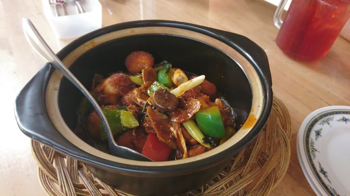 photo of Loving Hut Lion Mane Shrooms Claypot shared by @hollya113 on  14 Aug 2019 - review