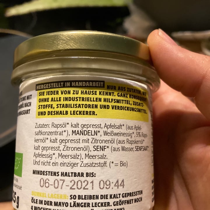 photo of Emils Vegane Mayo + Zitrone shared by @ginacorleone on  29 Sep 2021 - review