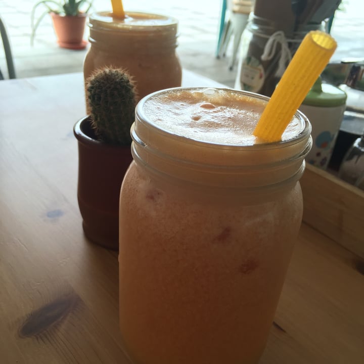 review photo of Happy Cactus El Cotillo - Bio Shop & Veg Food Smoothie del día shared by @ggens on 19 Jun 2021 - review