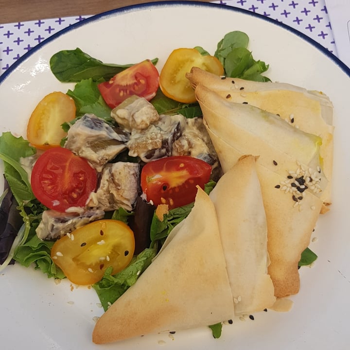 review photo of Frulez somosa di verdure shared by @sabrinarr on 15 Jul 2022 - review