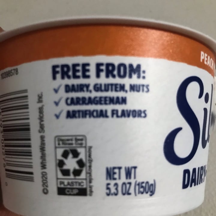 photo of Silk Peach Mango Dairy Free Yogurt alternative shared by @ishagzz on  27 Feb 2021 - review